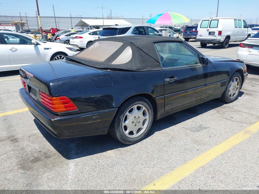 1993 Mercedes-benz 500 VIN WDBFA67E9PF084952 IAAI salvage auction — NORMAL WEAR, Clear (California), sold $75 on 2026-07-28 (photo 4)
