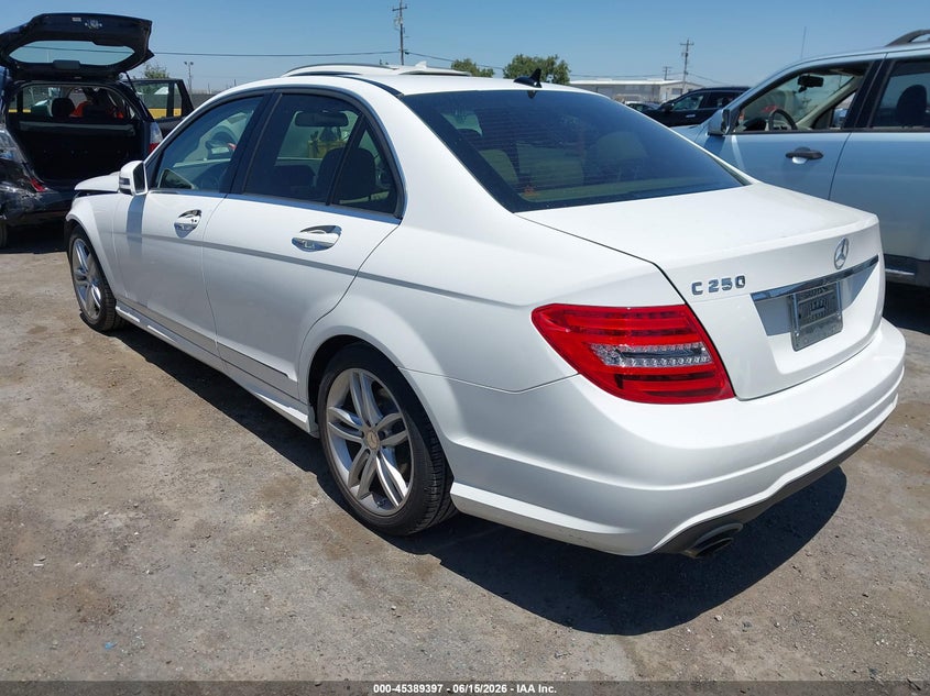 2014 Mercedes-benz C-klasse VIN WDDGF4HB0EG245184 IAAI salvage auction — FRONT END, Salvage (California), sold $3,650 on 2026-07-16 (photo 3)