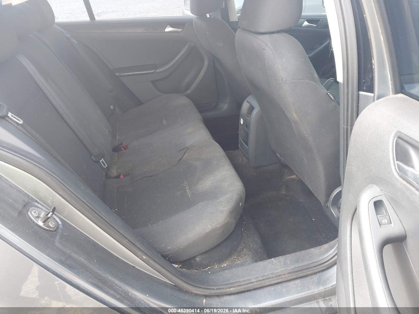 2014 Volkswagen Jetta VIN 3VW2K7AJ7EM257709 IAAI salvage auction — NORMAL WEAR, Salvage Title, sold $25 on 2026-07-23 (photo 8)