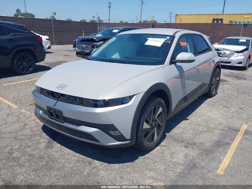 2025 Hyundai Ioniq 5 VIN 7YAKM4DA7SY012330 IAAI salvage auction — RIGHT SIDE, Wait Title, sold $8,250 on 2026-08-24 (photo 2)
