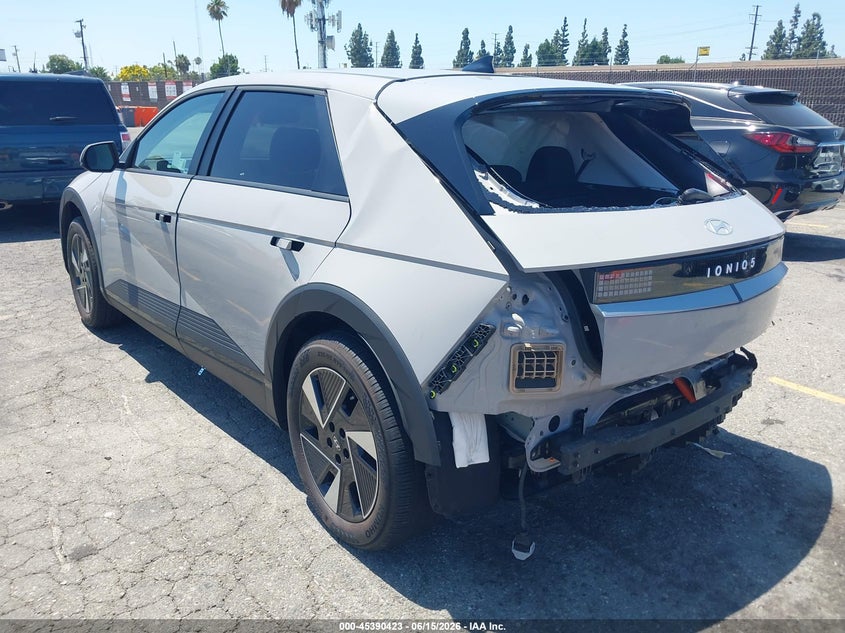 2025 Hyundai Ioniq 5 VIN 7YAKM4DA7SY012330 IAAI salvage auction — RIGHT SIDE, Wait Title, sold $8,250 on 2026-08-24 (photo 3)