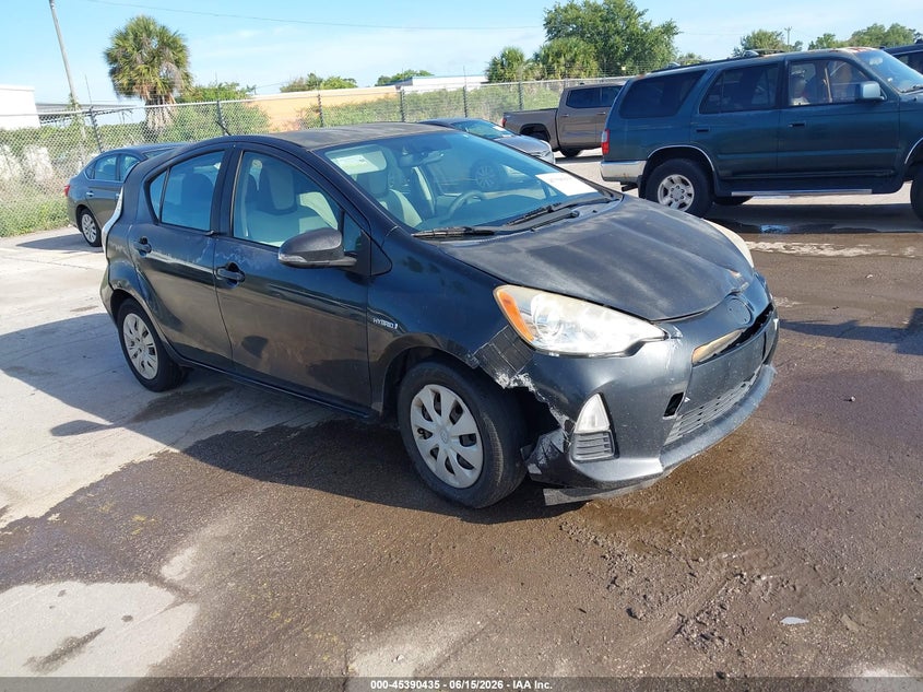 2014 Toyota Prius c VIN JTDKDTB3XE1563970 IAAI salvage auction — FRONT END, Clear (Florida), sold $525 on 2026-07-22 (photo 1)