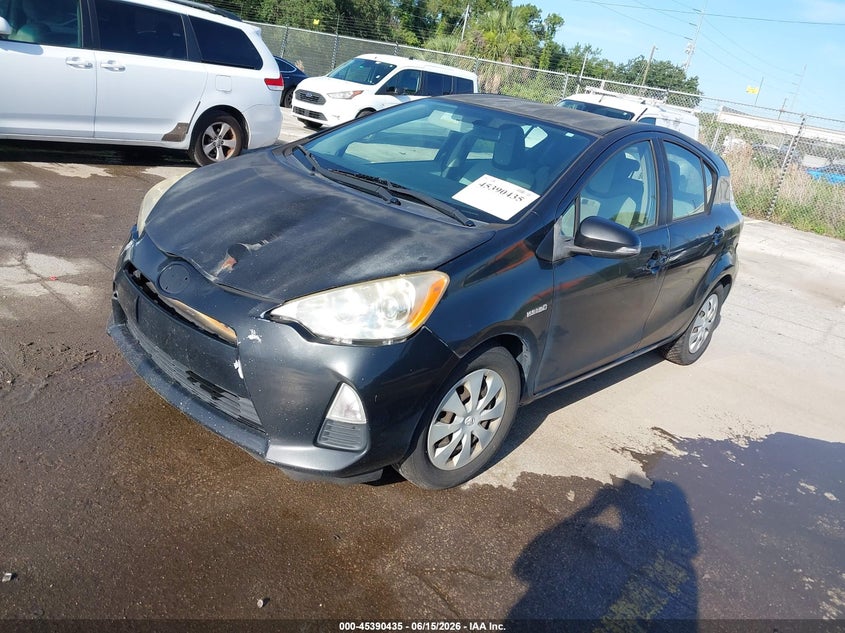 2014 Toyota Prius c VIN JTDKDTB3XE1563970 IAAI salvage auction — FRONT END, Clear (Florida), sold $525 on 2026-07-22 (photo 2)