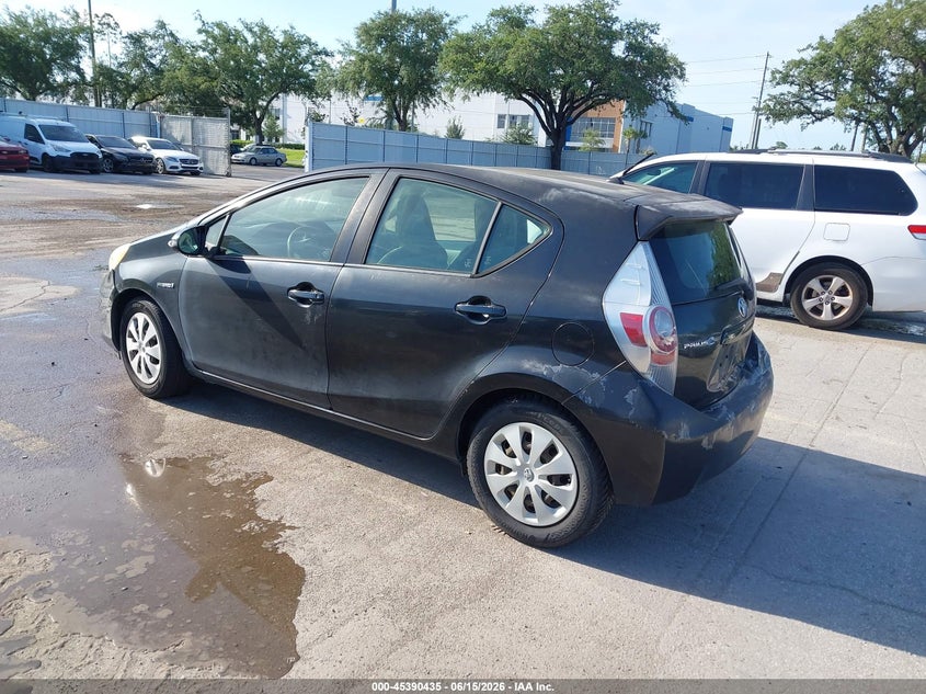 2014 Toyota Prius c VIN JTDKDTB3XE1563970 IAAI salvage auction — FRONT END, Clear (Florida), sold $525 on 2026-07-22 (photo 3)
