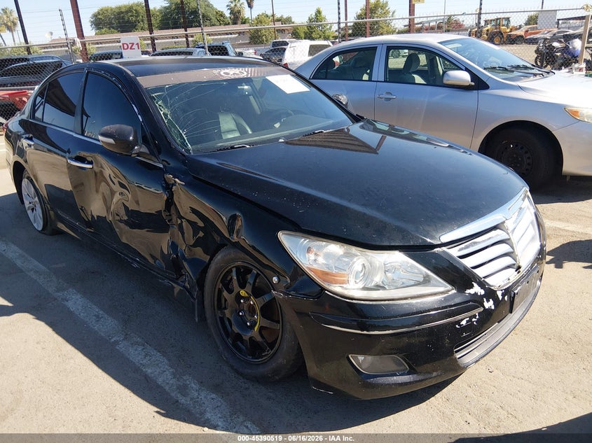 2013 Hyundai Genesis VIN KMHGC4DD6DU209926 IAAI salvage auction — NORMAL WEAR, Salvage Title - Dealer (California), sold $500 on 2026-07-07 (photo 1)