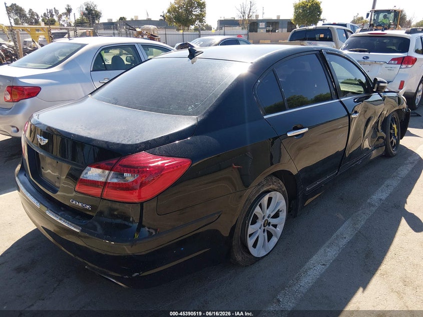 2013 Hyundai Genesis VIN KMHGC4DD6DU209926 IAAI salvage auction — NORMAL WEAR, Salvage Title - Dealer (California), sold $500 on 2026-07-07 (photo 4)