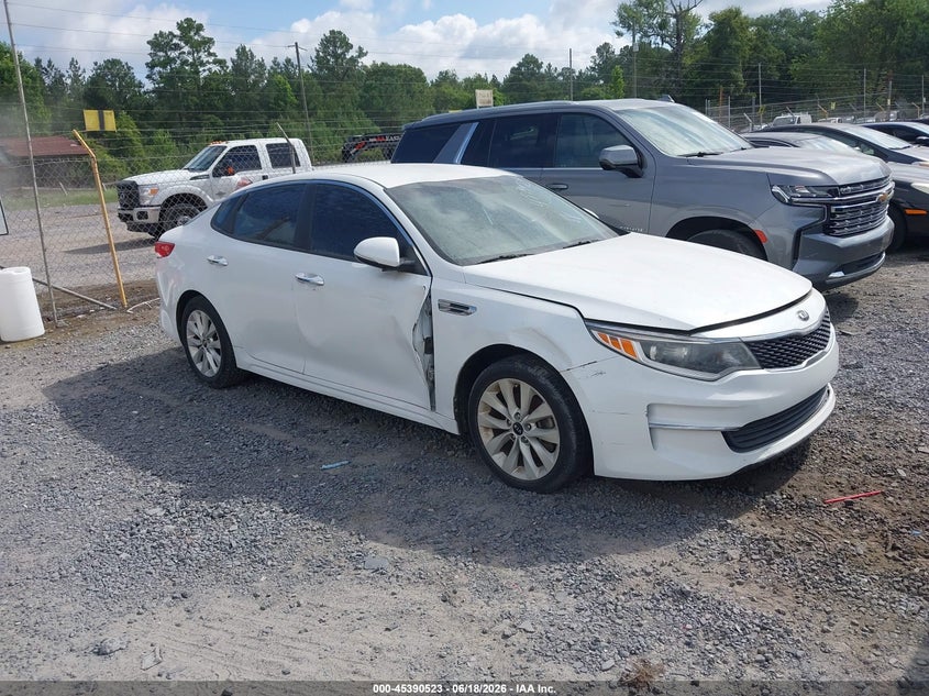 2018 Kia Optima VIN 5XXGT4L34JG252899 IAAI salvage auction — NORMAL WEAR, Clear (South Carolina), sold $975 on 2026-07-07 (photo 1)