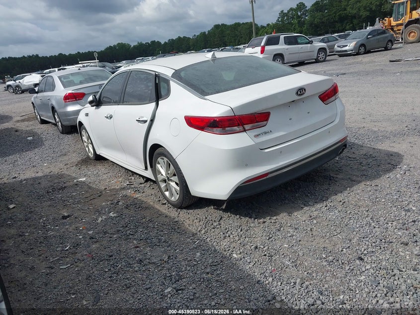 2018 Kia Optima VIN 5XXGT4L34JG252899 IAAI salvage auction — NORMAL WEAR, Clear (South Carolina), sold $975 on 2026-07-07 (photo 3)