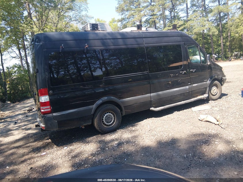 2013 Mercedes-benz Sprinter VIN WDZPE8CC0D5728446 IAAI salvage auction — FRONT END, Salvage (Virginia), sold $5,275 on 2026-07-14 (photo 4)