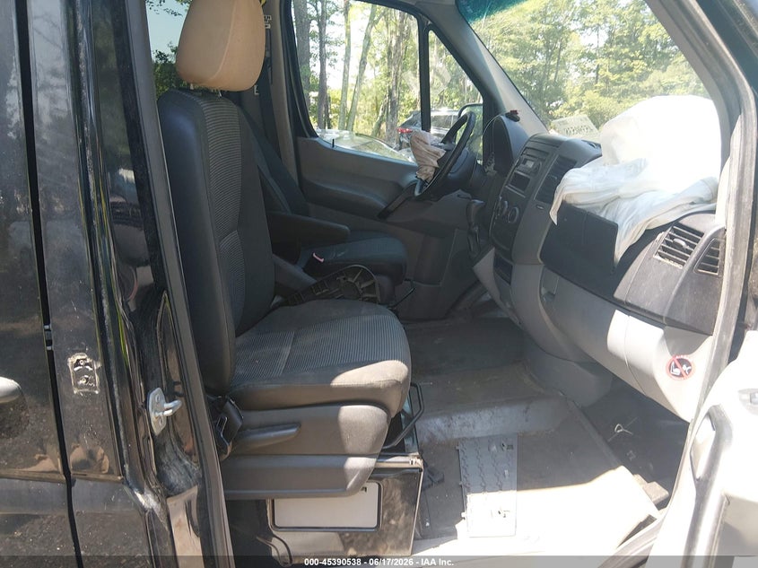 2013 Mercedes-benz Sprinter VIN WDZPE8CC0D5728446 IAAI salvage auction — FRONT END, Salvage (Virginia), sold $5,275 on 2026-07-14 (photo 5)