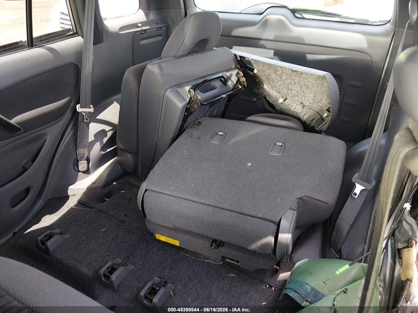 2003 Toyota Rav4 VIN JTEHH20VX30261512 IAAI salvage auction — NORMAL WEAR, Original (Ohio), sold $375 on 2026-07-22 (photo 8)