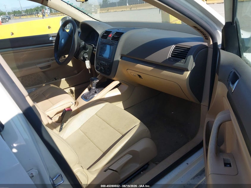 2006 Volkswagen Jetta VIN 3VWST71K26M840115 IAAI salvage auction — NORMAL WEAR, Clear - Dealer Only (California), sold $475 on 2026-07-09 (photo 5)
