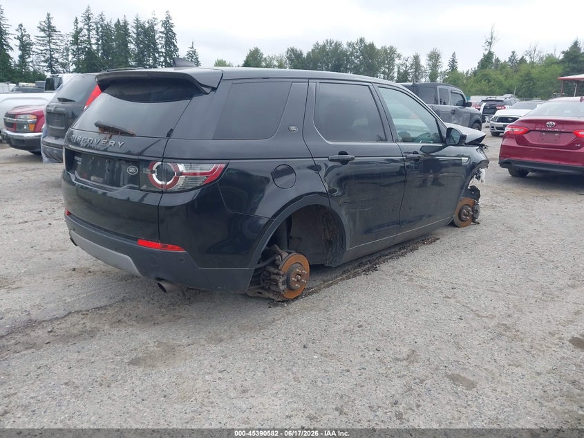 2017 Land rover Discovery sport VIN SALCR2BG1HH662281 IAAI salvage auction — NORMAL WEAR, Salvage Title, sold $500 on 2026-07-29 (photo 4)