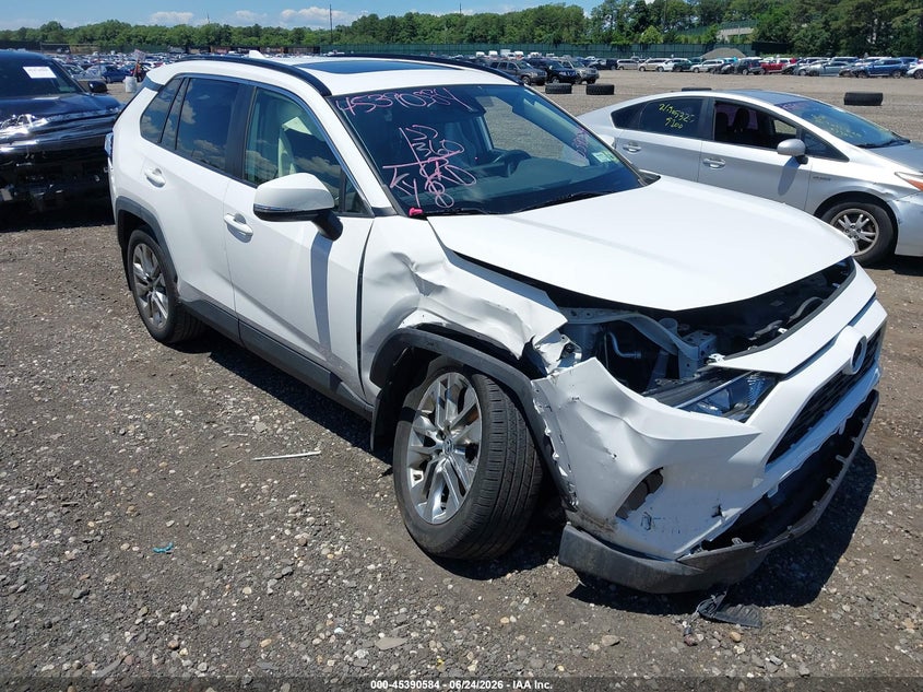 2020 Toyota Rav 4 VIN JTMA1RFV0LD052198 IAAI salvage auction — FRONT & REAR, Salvage Title, sold $8,100 on 2026-07-21 (photo 1)