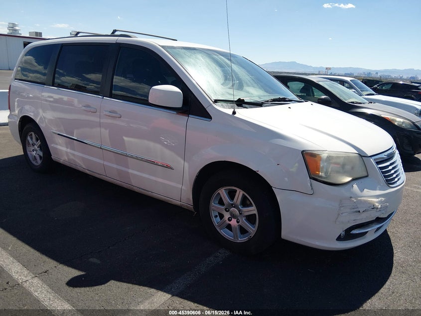 2012 Chrysler Town & country VIN 2C4RC1BG4CR326070 IAAI salvage auction — NORMAL WEAR, Clear (Nevada), sold $425 on 2026-07-24 (photo 1)