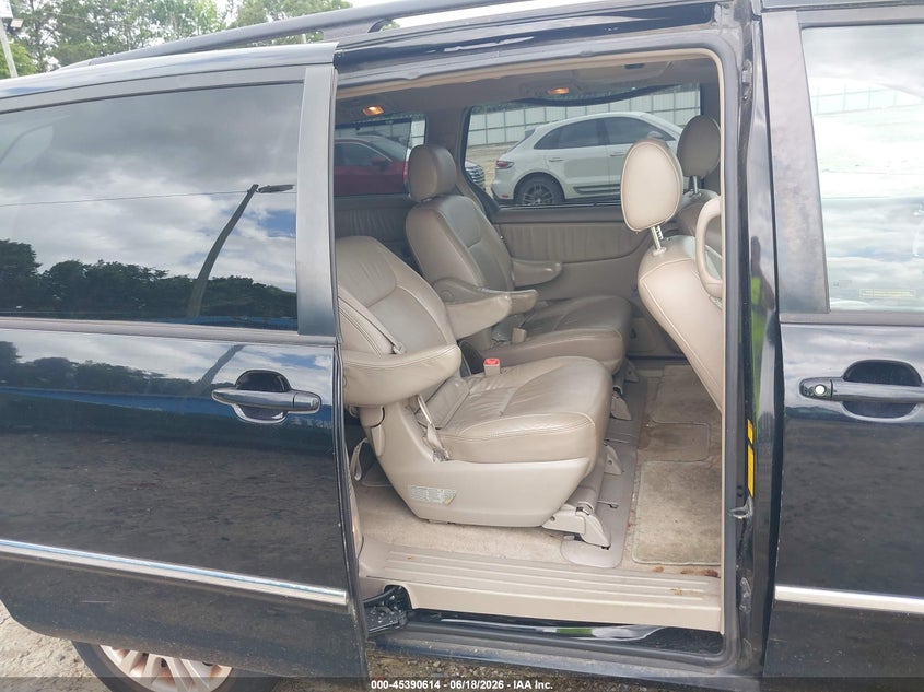 2008 Toyota Sienna VIN 5TDZK22C68S189492 IAAI salvage auction — NORMAL WEAR, Clear (Georgia), sold $1,050 on 2026-07-09 (photo 8)
