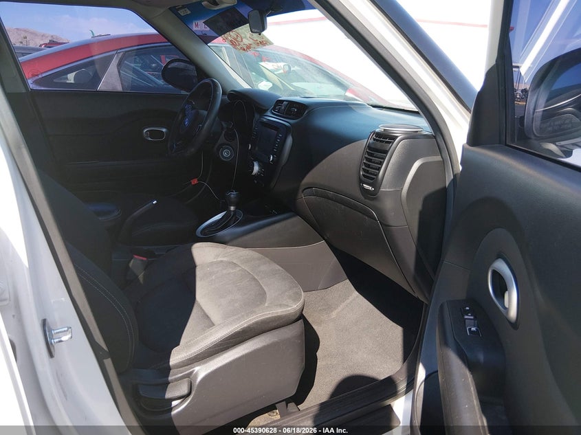 2019 Kia Soul VIN KNDJP3A5XK7670676 IAAI salvage auction — NORMAL WEAR, Clear (Nevada), sold $1,600 on 2026-07-24 (photo 5)
