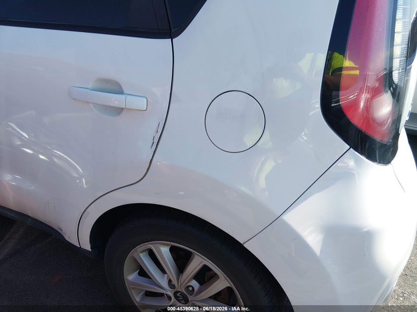 2019 Kia Soul VIN KNDJP3A5XK7670676 IAAI salvage auction — NORMAL WEAR, Clear (Nevada), sold $1,600 on 2026-07-24 (photo 6)