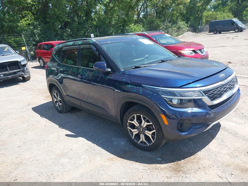 2021 Kia Seltos VIN KNDERCAA8M7155302 IAAI salvage auction — HAIL, Salvage (Indiana), sold $5,000 on 2026-07-22 (photo 1)