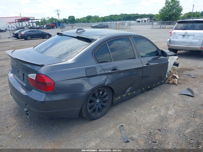 2007 BMW 3er VIN WBAVB73557P100027 IAAI salvage auction — NORMAL WEAR, Clear (Virginia), sold $425 on 2026-07-28 (photo 4)