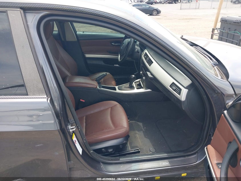 2007 BMW 3er VIN WBAVB73557P100027 IAAI salvage auction — NORMAL WEAR, Clear (Virginia), sold $425 on 2026-07-28 (photo 5)