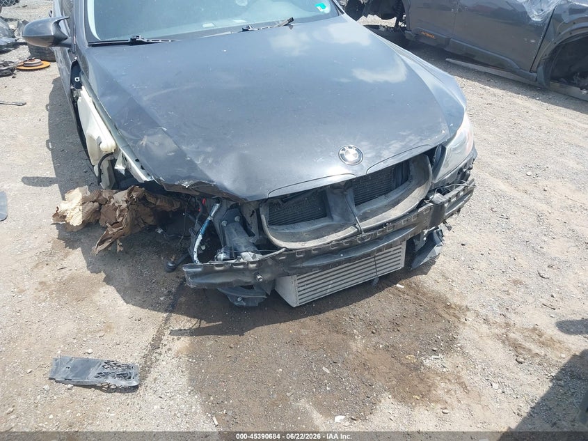 2007 BMW 3er VIN WBAVB73557P100027 IAAI salvage auction — NORMAL WEAR, Clear (Virginia), sold $425 on 2026-07-28 (photo 6)