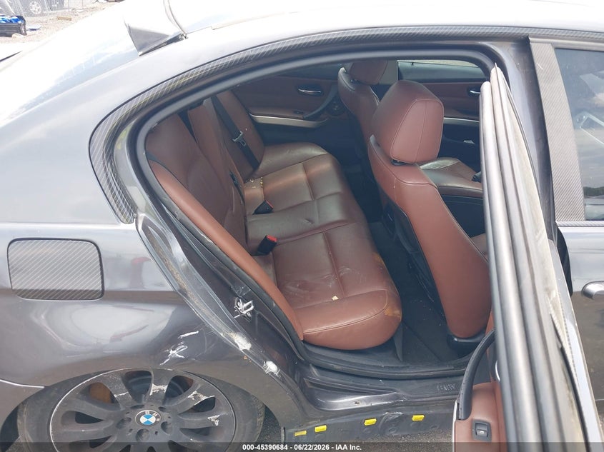 2007 BMW 3er VIN WBAVB73557P100027 IAAI salvage auction — NORMAL WEAR, Clear (Virginia), sold $425 on 2026-07-28 (photo 8)