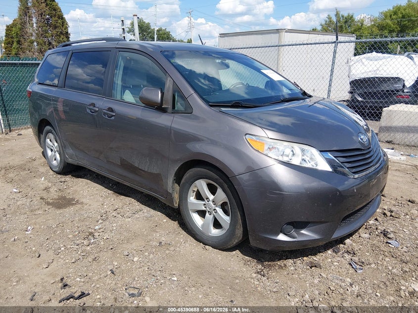 2016 Toyota Sienna VIN 5TDKK3DC1GS711299 IAAI salvage auction — LEFT FRONT, Salvage (Ohio), sold $2,250 on 2026-07-29 (photo 1)
