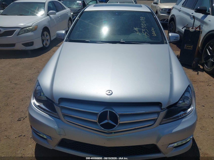 2013 Mercedes-benz C-klasse VIN WDDGF8AB8DG108817 IAAI salvage auction — NORMAL WEAR, Clear-Dealer Only (Arizona), sold $1,100 on 2026-07-21 (photo 6)