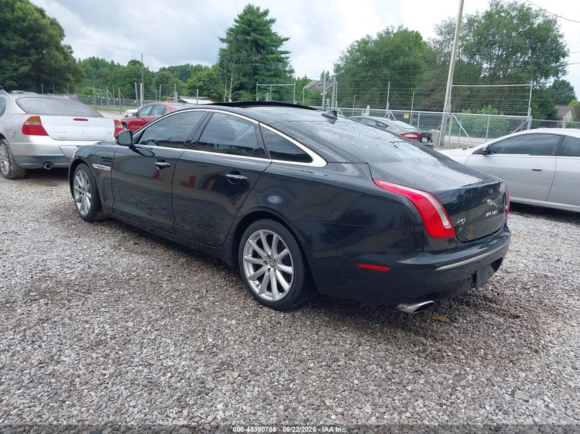2013 Jaguar Xj series VIN SAJWA1C75D8V55668 IAAI salvage auction — NORMAL WEAR, Clear (Alabama), sold $825 on 2026-07-20 (photo 3)