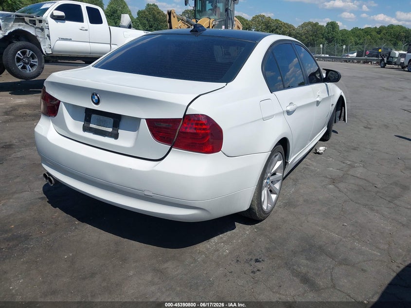 2011 BMW 3er VIN WBAPH5G51BNM74371 IAAI salvage auction — FRONT END, Salvage (Idaho), sold $25 on 2026-07-23 (photo 4)