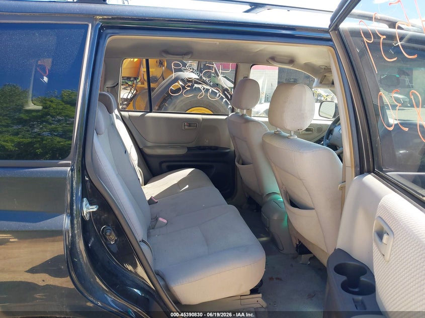 2006 Toyota Highlander VIN JTEEP21A660136643 IAAI salvage auction — NORMAL WEAR, Original (Maine), sold $725 on 2026-07-27 (photo 8)