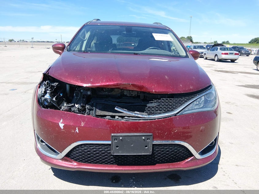 2018 Chrysler Pacifica VIN 2C4RC1BG7JR277525 IAAI salvage auction — FRONT END, Salvage Title, sold $1,700 on 2026-09-29 (photo 6)
