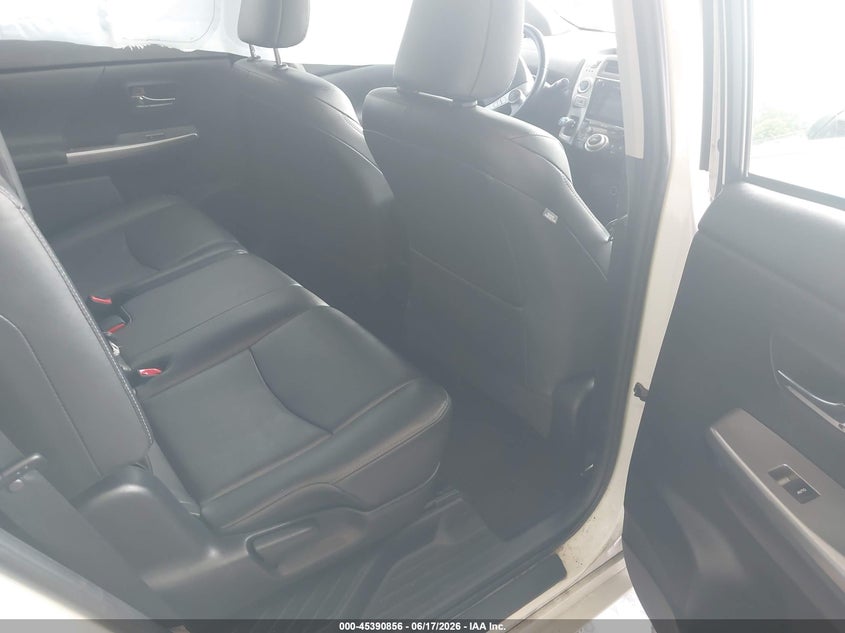 2015 Toyota Prius v VIN JTDZN3EU0FJ025408 IAAI salvage auction — UNKNOWN, Rebuildable (Florida), sold $2,550 on 2026-07-28 (photo 8)