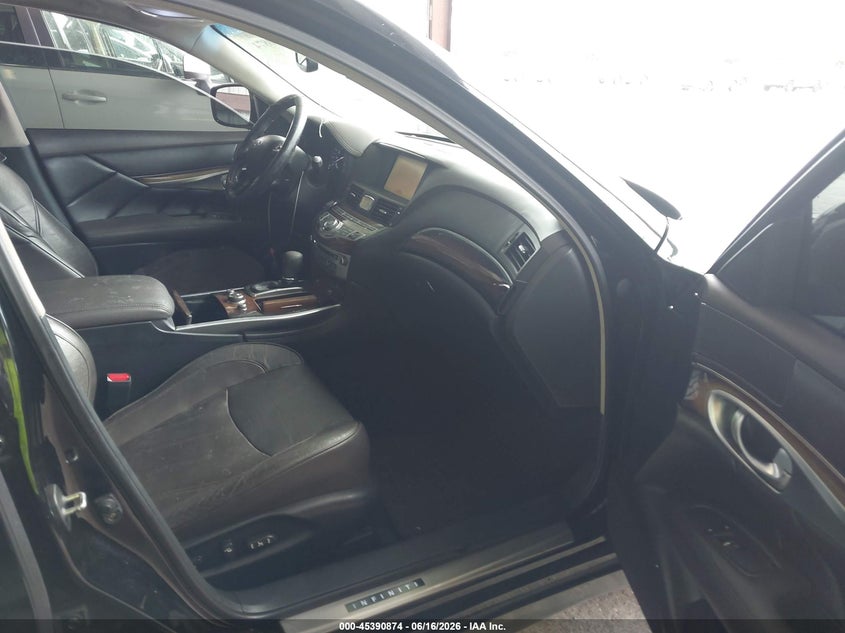 2011 Infiniti M37 VIN JN1BY1APXBM324820 IAAI salvage auction — NORMAL WEAR, Clear (Florida), sold $550 on 2026-07-21 (photo 5)