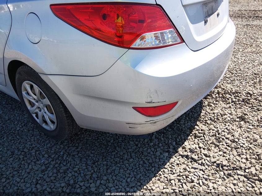 2012 Hyundai Accent VIN KMHCT4AE4CU083334 IAAI salvage auction — NORMAL WEAR, Peddle Clear Public-Restricted (Oregon), sold $200 on 2026-07-29 (photo 6)