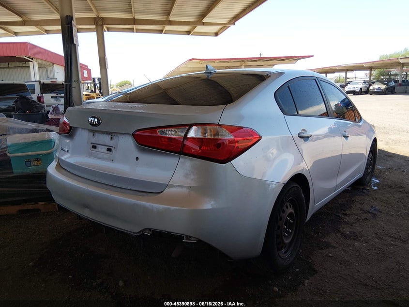 2015 Kia Forte VIN KNAFK4A67F5394586 IAAI salvage auction — FRONT END, Clear (Arizona), sold $250 on 2026-07-14 (photo 4)