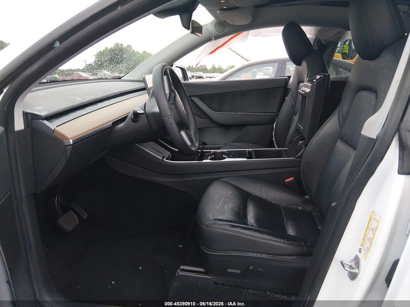 2020 Tesla Model y VIN 5YJYGDEE0LF037372 IAAI salvage auction — SIDE, Salvage (Georgia), sold $3,150 on 2026-07-25 (photo 5)