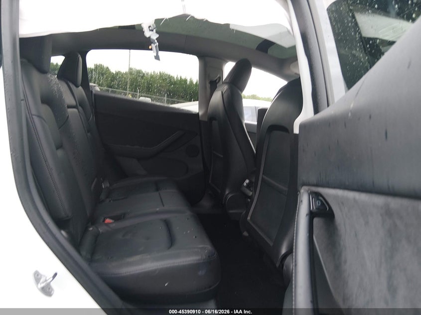 2020 Tesla Model y VIN 5YJYGDEE0LF037372 IAAI salvage auction — SIDE, Salvage (Georgia), sold $3,150 on 2026-07-25 (photo 8)
