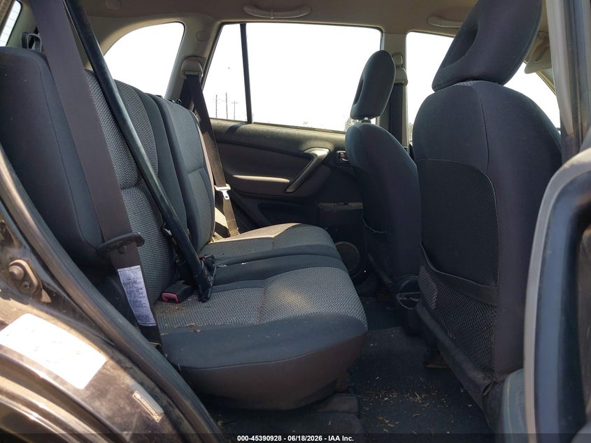 2005 Toyota Rav4 VIN JTEGD20V550051541 IAAI salvage auction — NORMAL WEAR, Salvage Title - Dealer (California), sold $875 on 2026-07-21 (photo 8)