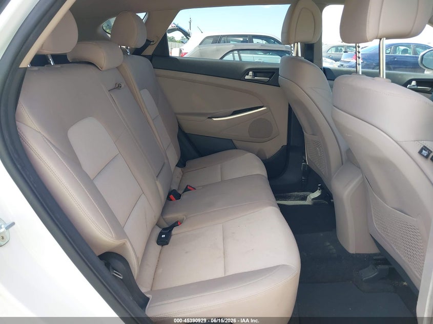 2018 Hyundai Tucson VIN KM8J33A49JU821358 IAAI salvage auction — NORMAL WEAR, Clear (North Carolina), sold $5,250 on 2026-07-08 (photo 8)