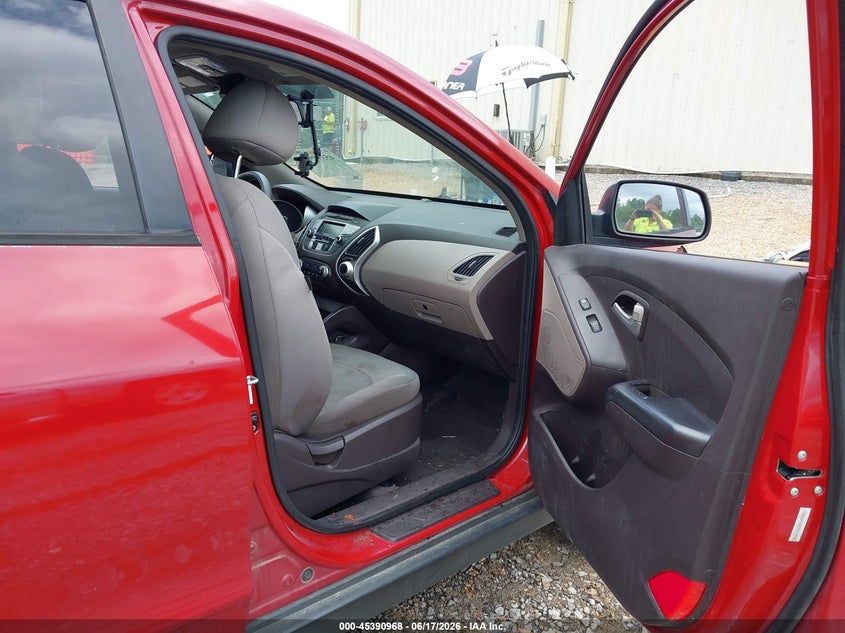 2013 Hyundai Tucson VIN KM8JT3ABXDU583670 IAAI salvage auction — NORMAL WEAR, Clear (Montana), sold $325 on 2026-07-24 (photo 5)