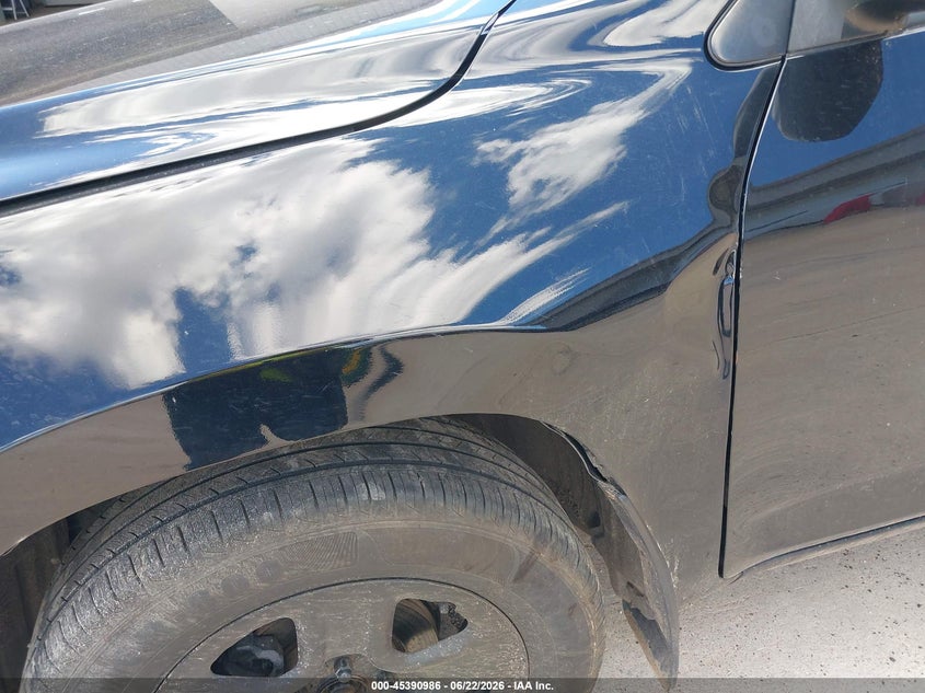 2010 Toyota Rav4 VIN JTMBF4DV4AD035140 IAAI salvage auction — NORMAL WEAR, Clear-Endorsement (Wisconsin), sold $750 on 2026-07-16 (photo 6)