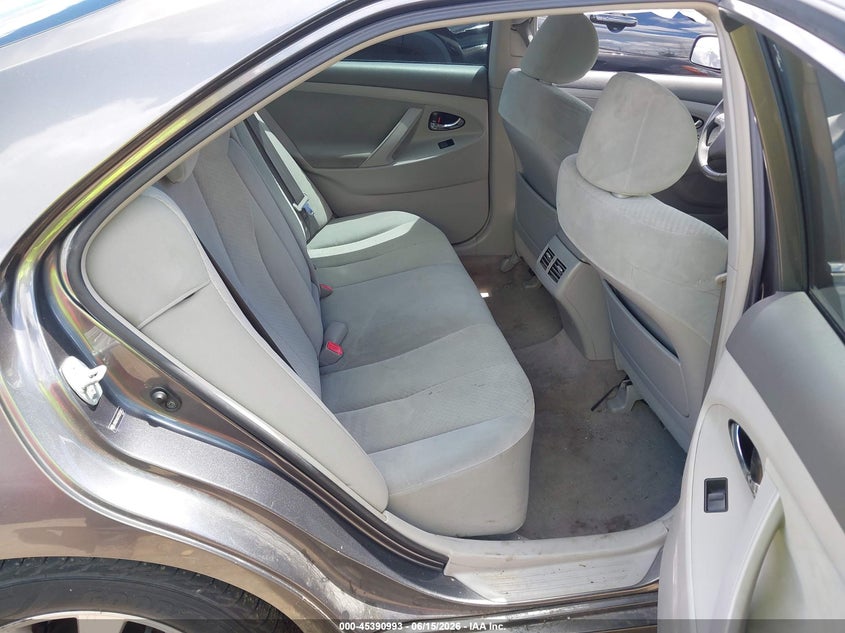 2007 Toyota Camry hybrid VIN JTNBB46KX73015452 IAAI salvage auction — NORMAL WEAR, Original (Ohio), sold $550 on 2026-07-24 (photo 8)