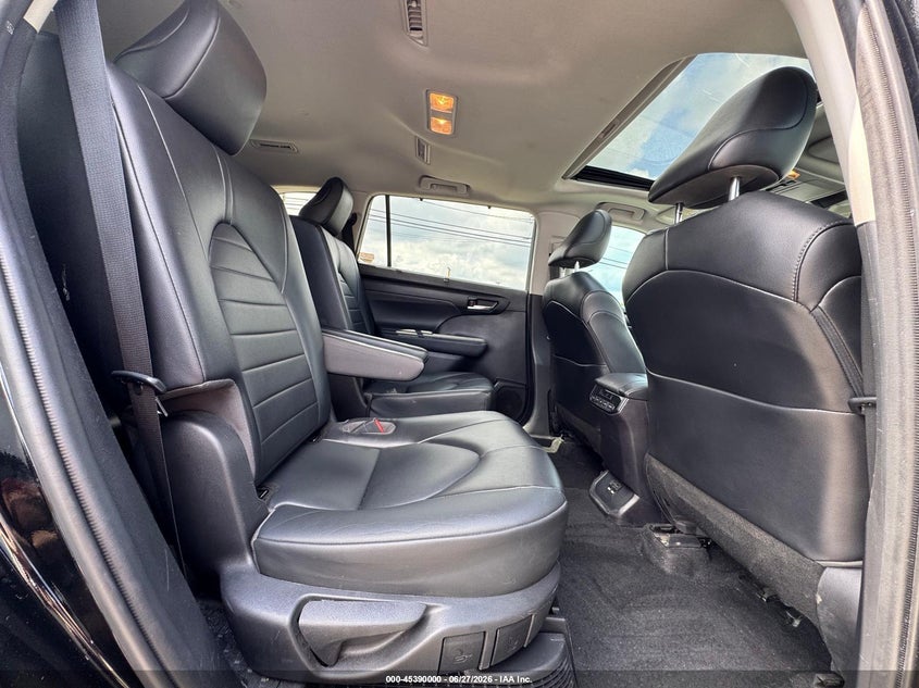 2021 Toyota Highlander VIN 5TDGARAH0MS012401 IAAI salvage auction — UNKNOWN, Clear (Illinois), sold $9,000 on 2026-07-19 (photo 6)