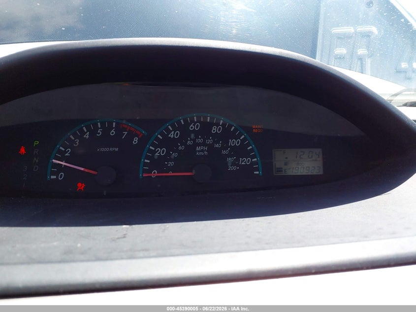 2011 Toyota Yaris VIN JTDBT4K34B1398681 IAAI salvage auction — NORMAL WEAR, Clear (Illinois), sold $725 on 2026-07-27 (photo 7)