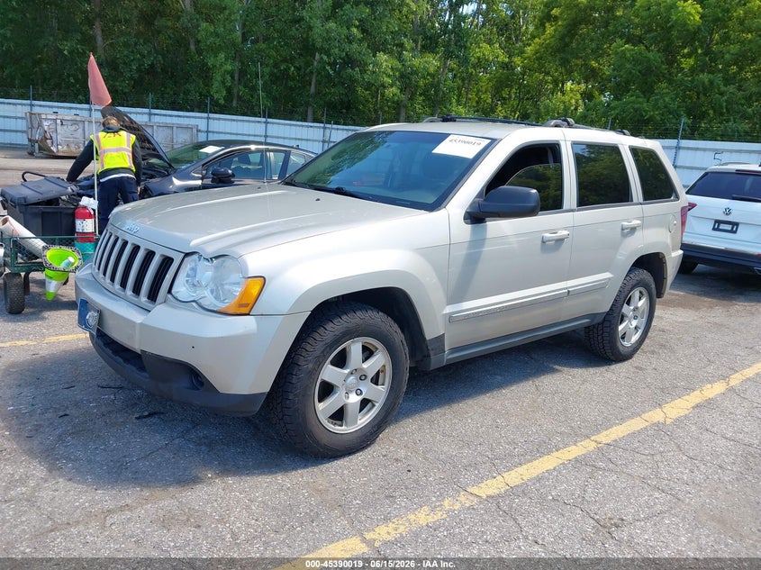 2010 Jeep Grand cherokee VIN 1J4PR4GK7AC105292 IAAI salvage auction — FRONT END, Clear (Michigan), sold $700 on 2026-08-03 (photo 2)