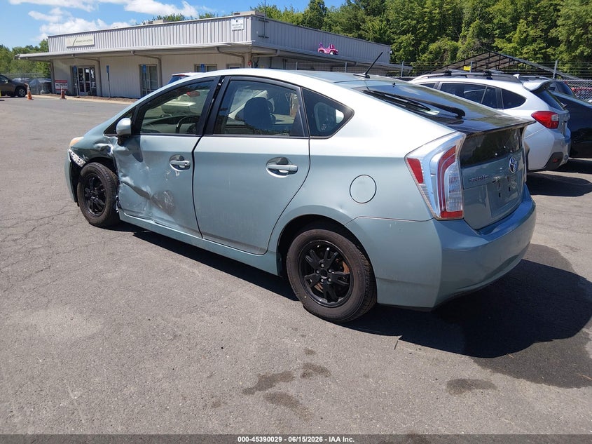 2014 Toyota Prius VIN JTDKN3DU8E1745704 IAAI salvage auction — NORMAL WEAR, Clear (Connecticut), sold $2,050 on 2026-07-09 (photo 3)