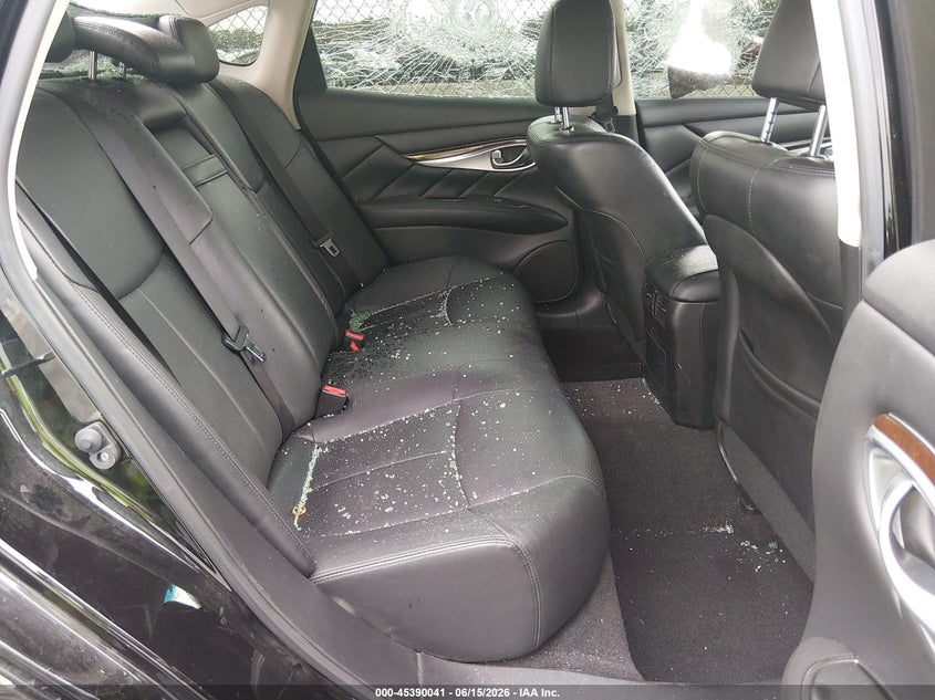 2019 Infiniti Q70 VIN JN1BY1AP6KM505445 IAAI salvage auction — VANDALISM, Salvage (Louisiana), sold $1,900 on 2026-07-27 (photo 8)
