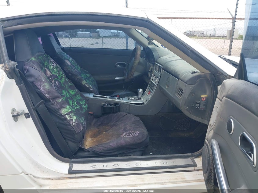 2004 Chrysler Crossfire VIN 1C3AN69L84X004532 IAAI salvage auction — NORMAL WEAR, Original (Texas), sold $175 on 2026-07-09 (photo 5)